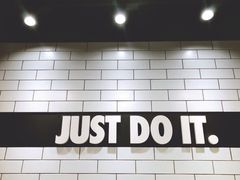 -耐克(恒隆广场店)