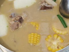 -肥仔文澳门猪骨煲(南京西路店)