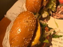 -The Habit Burger Grill 哈比特汉堡(复兴soho店)