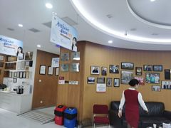 -雅悦齿科(顾村公园店)