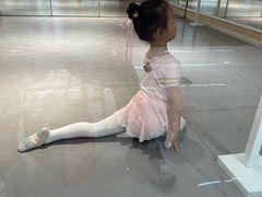 -炫艺舞蹈培训中心(枫尚奥特莱斯店)