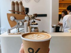 热的咖啡拿铁-% Arabica(京都东山店)
