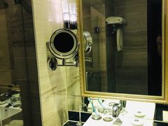 -长沙豪布斯卡酒店(长沙省政府德思勤店)