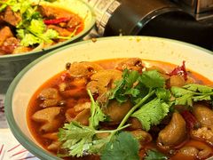 柴火肥肠-耙吉吉川味小酒馆(本地人回头店)