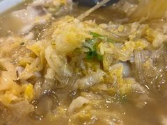 酸菜猪肉炖粉条-鹤乡东北菜(崮山路店)