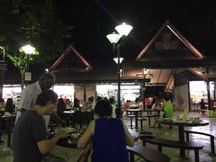 -纽顿熟食中心