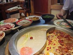 -沸炉重庆老火锅(军事博物馆店)