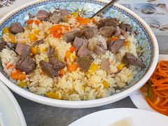 -汗腾格里·风味餐厅(新疆驻京办店)