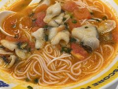 -粉小主·贵州酸汤牛肉粉(南京仙林金鹰店)