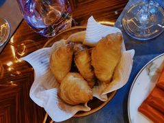 -YUE·6·西式融合餐厅(外滩六号店)