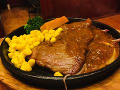 -玛格萝妮比萨屋(四平店)