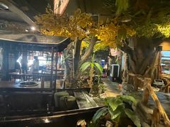 -城墙拐拐火锅(三峡广场黑金冠店)