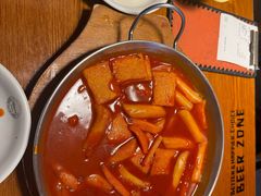 -BHC炸鸡(明洞总店)