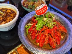 -川流不息·地道川菜·小龙虾(新松江路店)