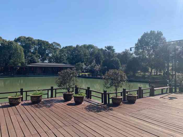 鱼佬大农庄-"[薄荷]环境:地方很大,分好几个区域,."-大众点评移动版