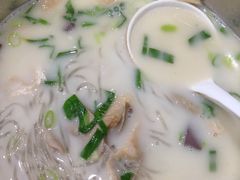 -津津老鸭粉丝馆(正东路店)