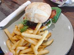 -12 Rocks Beach Bar Cafe