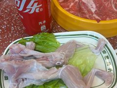 -四囍码头海鲜烧烤自助火锅(外滩南京东路悦荟广场店)