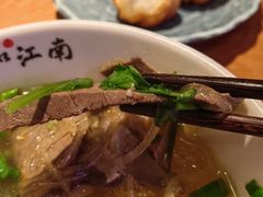 牛肉粉丝汤-鑫震源·苏式大虾生煎(山塘街店)