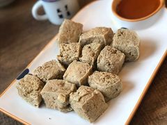 咸亨臭豆腐-香园茶社·金陵小灶(老门东店)