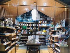 -百新书局(尚悦湾店)