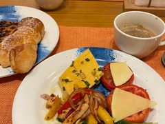 -亚龙湾希尔顿自助餐厅·海鲜·烧烤·沙滩BBQ·现场乐队