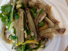 拍蒜捞掌亦-中恒华茶楼(牌坊店)
