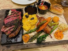 -Mark&Mars Restaurant