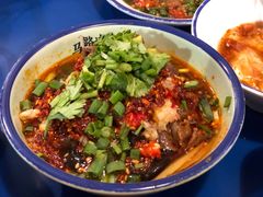 冒牛肉-马路边边老成都串串香(星耀城店)