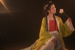 -汉仪华裳汉服馆(打浦桥店)