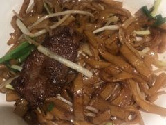 -新大咀港式茶餐厅(宝山万达店)