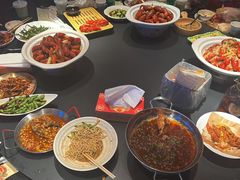 -肥肥虾庄·金牌油焖大虾(杨园滨江时代walk店)