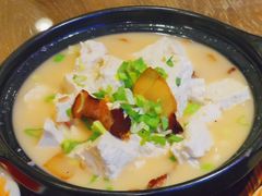 -新大咀港式茶餐厅(宝山万达店)