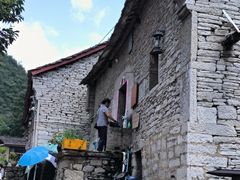 -高荡千年布依古寨旅游景区