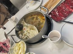 -德林酸菜鱼火锅(南丹店)