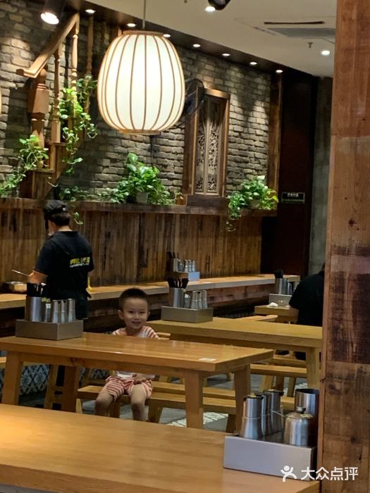 弄堂咪道-饭香·面香·馄饨香(钦州北路田尚坊店)大堂图片