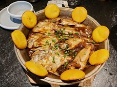 -五谷丰登农家院·地道胶东菜·海鲜烧烤(威海店)