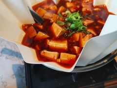 -穹六人间 people 6(岳阳路店)