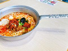-灵芝妹子海鲜米线(劳动公园店)