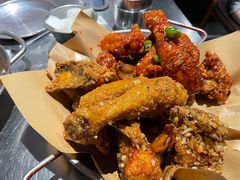 炸鸡翅一半一半-富乐满韩国正宗炸鸡韩国料理(虹泉路店)