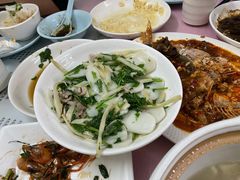 荠菜冬笋肉丝炒年糕-蘭心餐厅(进贤路店)