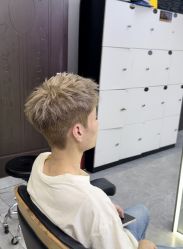 -藤野造型烫发染发