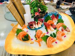 -东豪园林海鲜酒家(南港路辅路店)