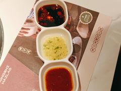 -洪氏嗨捞·广东猪肚鸡·椰子鸡火锅(西咸万象城店)