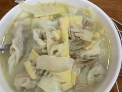 -胡成记口蘑龙眼包子(盐道街店)