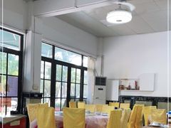 大堂-芸海阁·农家私房菜(沙家浜景区出口店)