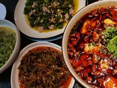 -万重锦·人文川菜馆(骡马市店)