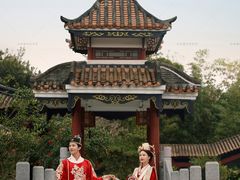 -经典婚纱摄影美学馆·私人定制