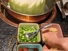 -得意咚瓜·顺德鱼生·冬瓜火锅(深圳首店)