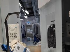 -福奈特洗衣洗鞋(宝华广场店)